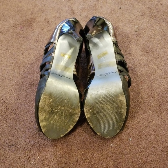 High heels - Picture 3 of 3